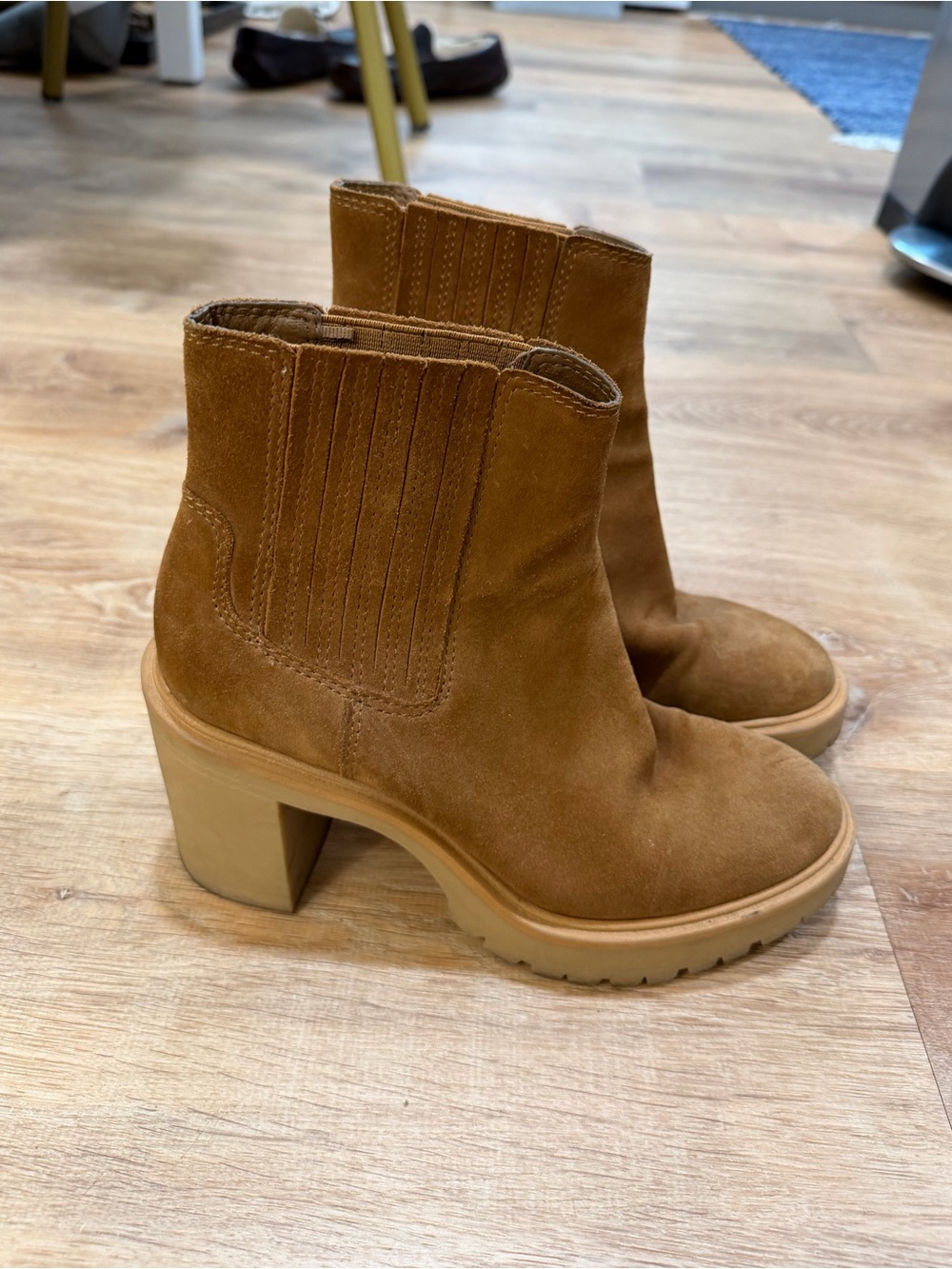 Dolce Vita Caster brown suede booties size 8